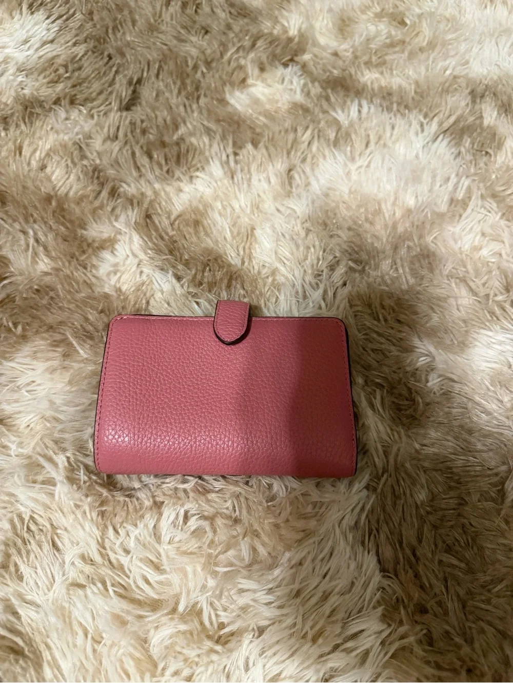 kate spade compact pebbled